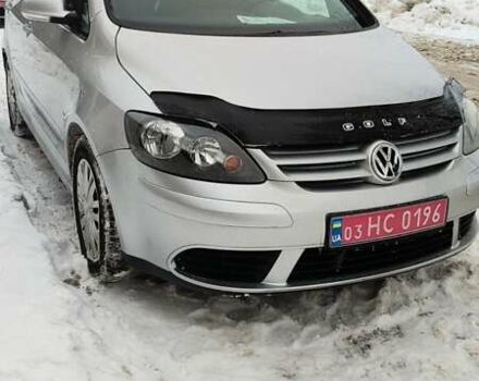 Сірий Фольксваген Golf Plus, об'ємом двигуна 1.6 л та пробігом 197 тис. км за 5400 $, фото 1 на Automoto.ua
