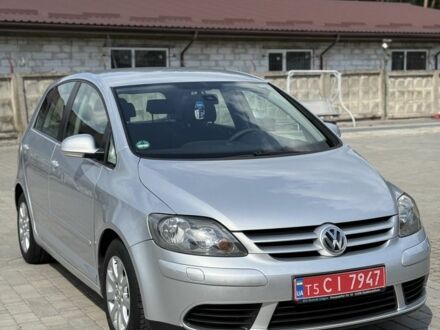 Фольксваген Гольф Плюс 2006 в Луцке на Automoto.ua Серый Фольксваген Гольф Плюс, объемом двигателя 1.6 л и пробегом 233 тыс. км за 5700 $, фото 1 на Automoto.ua