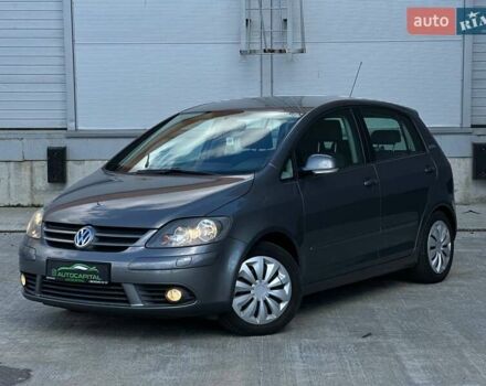 Серый Фольксваген Гольф Плюс, объемом двигателя 1.39 л и пробегом 212 тыс. км за 5500 $, фото 1 на Automoto.ua
