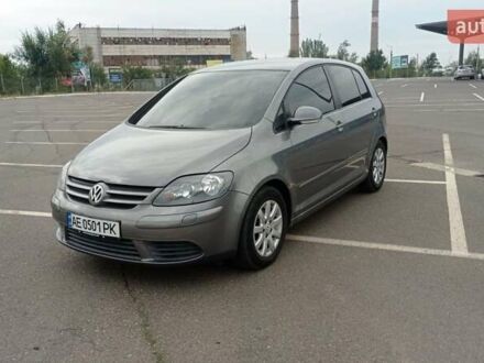 Фольксваген Гольф Плюс 2006 в Кривом Роге на Automoto.ua Серый Фольксваген Гольф Плюс, объемом двигателя 1.6 л и пробегом 152 тыс. км за 7300 $, фото 1 на Automoto.ua
