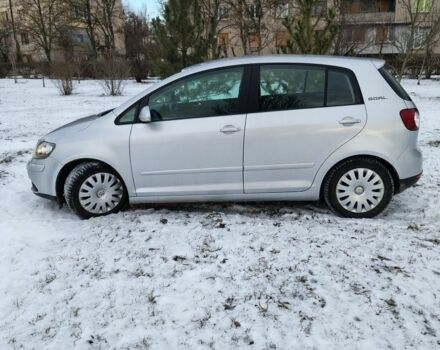 Серый Фольксваген Гольф Плюс, объемом двигателя 1.6 л и пробегом 210 тыс. км за 6500 $, фото 1 на Automoto.ua