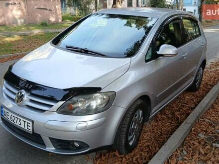 Сірий Фольксваген Golf Plus, об'ємом двигуна 1.6 л та пробігом 230 тис. км за 5800 $, фото 1 на Automoto.ua