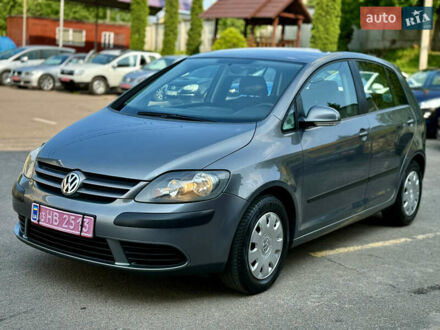 Фольксваген Golf Plus 2006 у Рівному на Automoto.ua Сірий Фольксваген Golf Plus, об'ємом двигуна 1.6 л та пробігом 211 тис. км за 4999 $, фото 1 на Automoto.ua