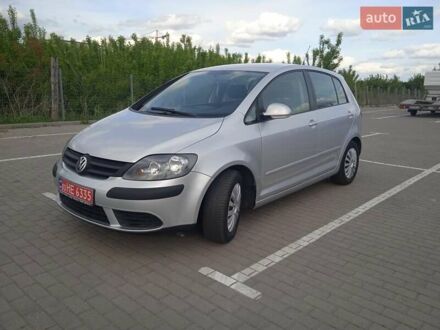 Фольксваген Гольф Плюс 2006 в Дубно на Automoto.ua Серый Фольксваген Гольф Плюс, объемом двигателя 1.6 л и пробегом 131 тыс. км за 5400 $, фото 1 на Automoto.ua