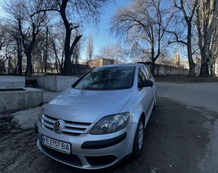 Серый Фольксваген Гольф Плюс, объемом двигателя 1.4 л и пробегом 143 тыс. км за 6500 $, фото 1 на Automoto.ua