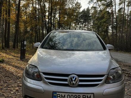 Серый Фольксваген Гольф Плюс, объемом двигателя 1.6 л и пробегом 333 тыс. км за 5650 $, фото 1 на Automoto.ua