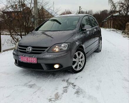 Серый Фольксваген Гольф Плюс, объемом двигателя 1.6 л и пробегом 217 тыс. км за 7200 $, фото 1 на Automoto.ua