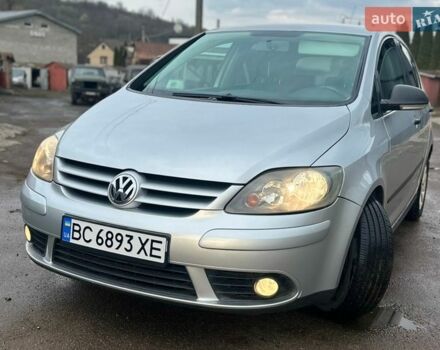 Сірий Фольксваген Golf Plus, об'ємом двигуна 1.6 л та пробігом 230 тис. км за 5299 $, фото 1 на Automoto.ua