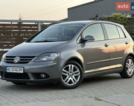 Сірий Фольксваген Golf Plus, об'ємом двигуна 1.6 л та пробігом 260 тис. км за 7499 $, фото 1 на Automoto.ua
