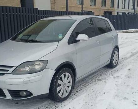 Сірий Фольксваген Golf Plus, об'ємом двигуна 1.39 л та пробігом 254 тис. км за 5800 $, фото 1 на Automoto.ua