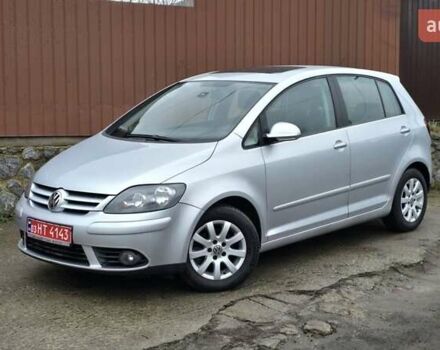 Серый Фольксваген Гольф Плюс, объемом двигателя 1.6 л и пробегом 230 тыс. км за 7999 $, фото 1 на Automoto.ua