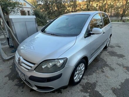 Сірий Фольксваген Golf Plus, об'ємом двигуна 2 л та пробігом 350 тис. км за 3200 $, фото 1 на Automoto.ua