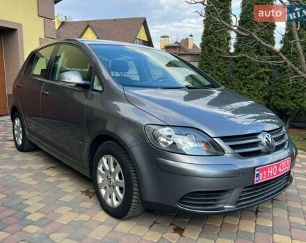 Серый Фольксваген Гольф Плюс, объемом двигателя 1.4 л и пробегом 216 тыс. км за 5699 $, фото 1 на Automoto.ua