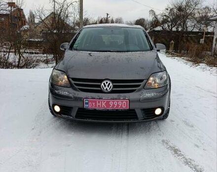 Серый Фольксваген Гольф Плюс, объемом двигателя 1.6 л и пробегом 217 тыс. км за 7200 $, фото 1 на Automoto.ua