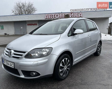 Серый Фольксваген Гольф Плюс, объемом двигателя 1.6 л и пробегом 219 тыс. км за 6399 $, фото 1 на Automoto.ua