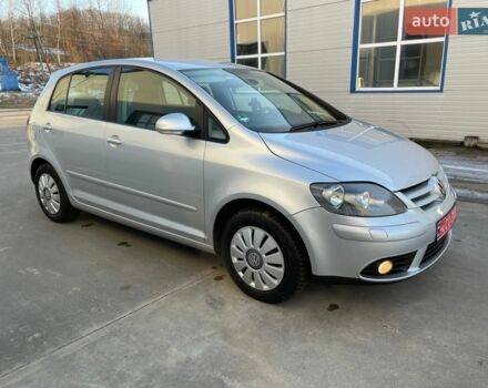 Серый Фольксваген Гольф Плюс, объемом двигателя 1.6 л и пробегом 211 тыс. км за 6950 $, фото 1 на Automoto.ua