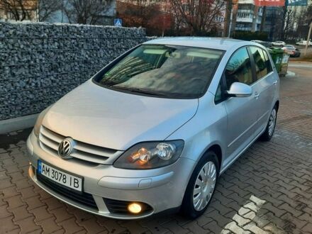 Сірий Фольксваген Golf Plus, об'ємом двигуна 1.4 л та пробігом 248 тис. км за 5599 $, фото 1 на Automoto.ua
