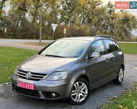 Сірий Фольксваген Golf Plus, об'ємом двигуна 1.39 л та пробігом 203 тис. км за 6300 $, фото 1 на Automoto.ua