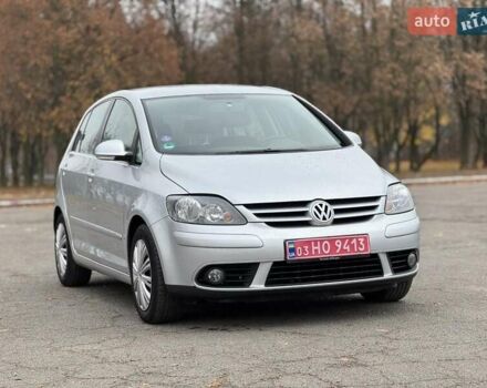 Сірий Фольксваген Golf Plus, об'ємом двигуна 1.4 л та пробігом 226 тис. км за 5900 $, фото 1 на Automoto.ua