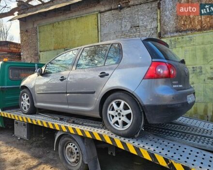 Серый Фольксваген Гольф Плюс, объемом двигателя 1.6 л и пробегом 200 тыс. км за 1900 $, фото 1 на Automoto.ua