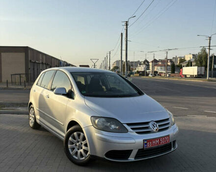 Сірий Фольксваген Golf Plus, об'ємом двигуна 1.6 л та пробігом 212 тис. км за 6500 $, фото 1 на Automoto.ua
