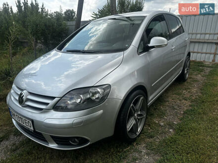 Фольксваген Гольф Плюс 2007 в Житомире на Automoto.ua Серый Фольксваген Гольф Плюс, объемом двигателя 1.6 л и пробегом 206 тыс. км за 7600 $, фото 1 на Automoto.ua