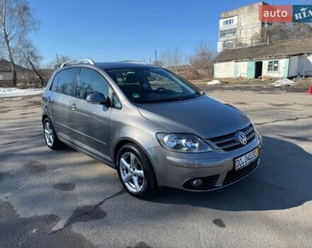 Серый Фольксваген Гольф Плюс, объемом двигателя 1.4 л и пробегом 219 тыс. км за 6700 $, фото 1 на Automoto.ua