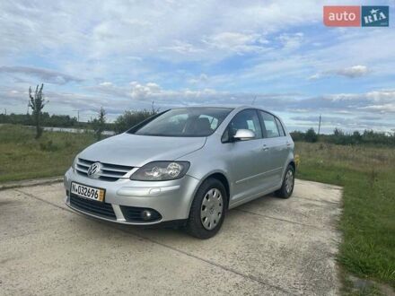 Сірий Фольксваген Golf Plus, об'ємом двигуна 0 л та пробігом 190 тис. км за 6450 $, фото 1 на Automoto.ua