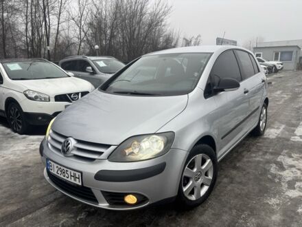 Серый Фольксваген Гольф Плюс, объемом двигателя 1.6 л и пробегом 242 тыс. км за 4990 $, фото 1 на Automoto.ua