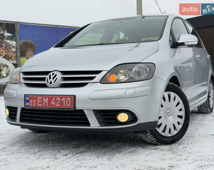 Сірий Фольксваген Golf Plus, об'ємом двигуна 1.6 л та пробігом 224 тис. км за 6550 $, фото 1 на Automoto.ua
