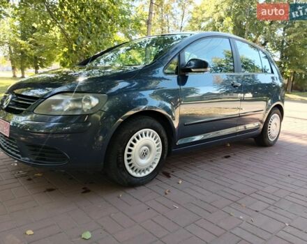 Сірий Фольксваген Golf Plus, об'ємом двигуна 1.4 л та пробігом 245 тис. км за 5300 $, фото 1 на Automoto.ua