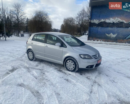 Сірий Фольксваген Golf Plus, об'ємом двигуна 1.6 л та пробігом 176 тис. км за 4990 $, фото 1 на Automoto.ua