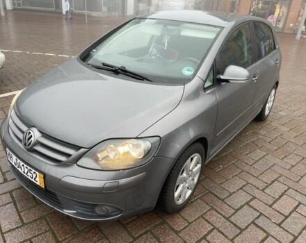 Серый Фольксваген Гольф Плюс, объемом двигателя 1.4 л и пробегом 203 тыс. км за 4950 $, фото 1 на Automoto.ua