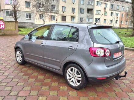 Серый Фольксваген Гольф Плюс, объемом двигателя 1.6 л и пробегом 188 тыс. км за 7100 $, фото 1 на Automoto.ua