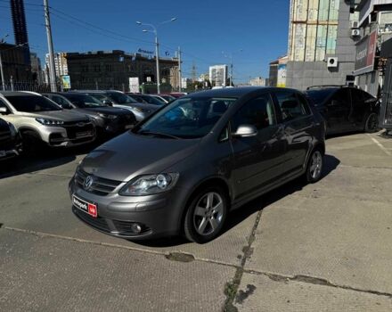 Сірий Фольксваген Golf Plus, об'ємом двигуна 1.6 л та пробігом 212 тис. км за 6640 $, фото 1 на Automoto.ua