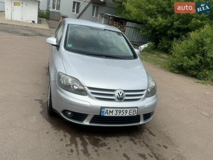 Сірий Фольксваген Golf Plus, об'ємом двигуна 1.4 л та пробігом 200 тис. км за 5546 $, фото 1 на Automoto.ua