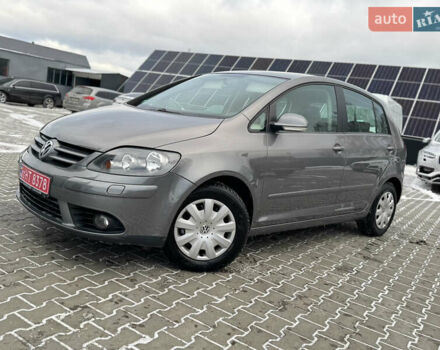 Серый Фольксваген Гольф Плюс, объемом двигателя 1.6 л и пробегом 192 тыс. км за 6200 $, фото 1 на Automoto.ua