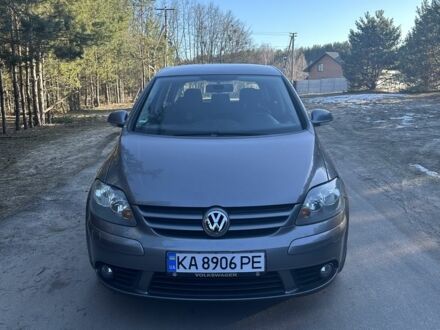Сірий Фольксваген Golf Plus, об'ємом двигуна 1.4 л та пробігом 164 тис. км за 6499 $, фото 1 на Automoto.ua