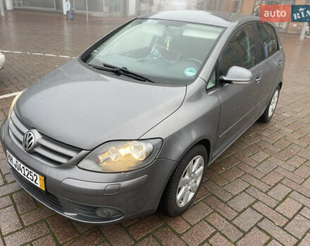 Сірий Фольксваген Golf Plus, об'ємом двигуна 1.4 л та пробігом 201 тис. км за 4600 $, фото 1 на Automoto.ua