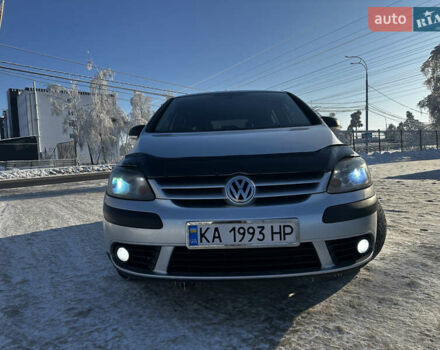 Сірий Фольксваген Golf Plus, об'ємом двигуна 1.6 л та пробігом 247 тис. км за 5700 $, фото 1 на Automoto.ua