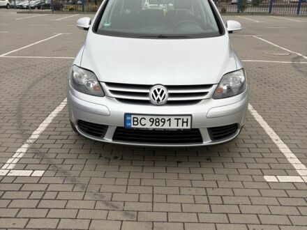 Сірий Фольксваген Golf Plus, об'ємом двигуна 1.6 л та пробігом 235 тис. км за 4595 $, фото 1 на Automoto.ua
