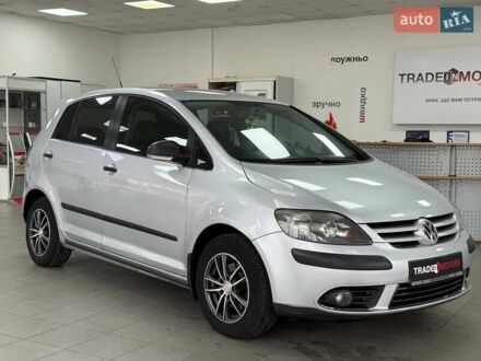 Серый Фольксваген Гольф Плюс, объемом двигателя 1.6 л и пробегом 283 тыс. км за 6490 $, фото 1 на Automoto.ua