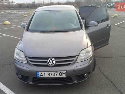 Сірий Фольксваген Golf Plus, об'ємом двигуна 1.4 л та пробігом 255 тис. км за 6500 $, фото 1 на Automoto.ua