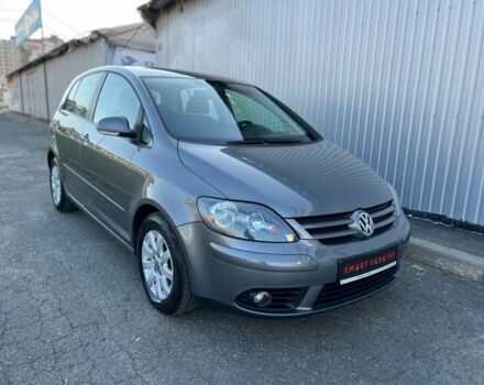 Серый Фольксваген Гольф Плюс, объемом двигателя 1.4 л и пробегом 137 тыс. км за 7950 $, фото 1 на Automoto.ua