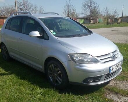 Сірий Фольксваген Golf Plus, об'ємом двигуна 1.4 л та пробігом 252 тис. км за 6500 $, фото 1 на Automoto.ua