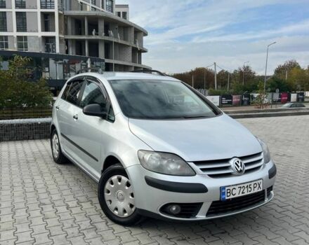 Серый Фольксваген Гольф Плюс, объемом двигателя 1.6 л и пробегом 237 тыс. км за 5950 $, фото 1 на Automoto.ua