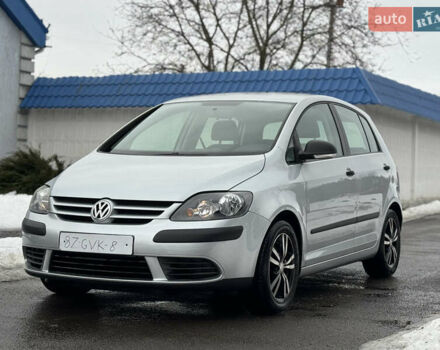 Серый Фольксваген Гольф Плюс, объемом двигателя 1.6 л и пробегом 219 тыс. км за 6499 $, фото 1 на Automoto.ua