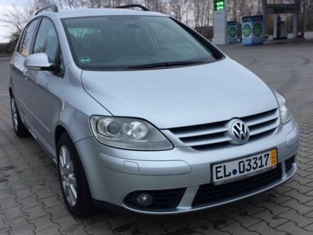 Серый Фольксваген Гольф Плюс, объемом двигателя 1.4 л и пробегом 195 тыс. км за 6800 $, фото 1 на Automoto.ua