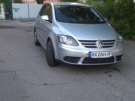 Фольксваген Golf Plus 2008 у Харкові на Automoto.ua Сірий Фольксваген Golf Plus, об'ємом двигуна 1.6 л та пробігом 230 тис. км за 5500 $, фото 1 на Automoto.ua