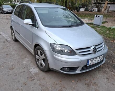 Серый Фольксваген Гольф Плюс, объемом двигателя 2 л и пробегом 327 тыс. км за 2745 $, фото 1 на Automoto.ua